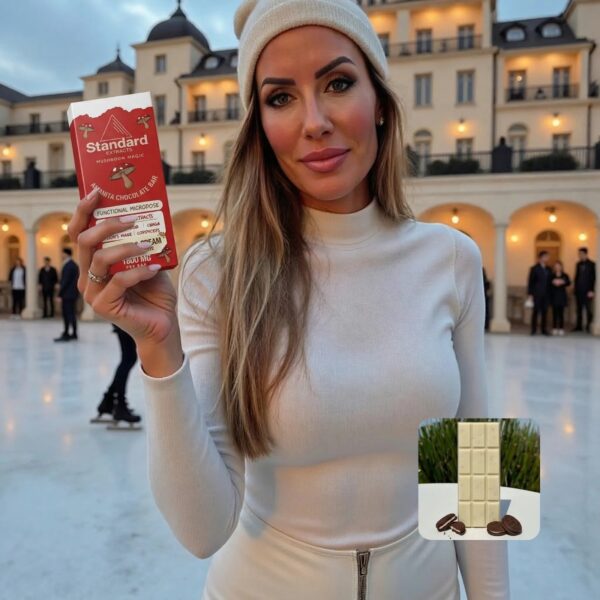 Mushroom Chocolate Bar – Cookies & Cream White Chocolate - Image 8